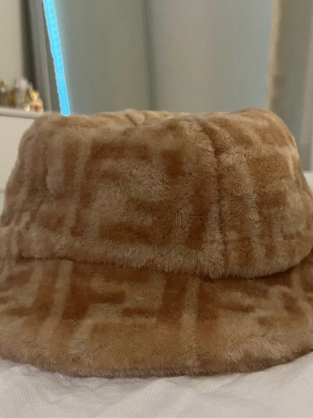 Fendi shearling bucket hat - beige/tan AUTHENTIC
